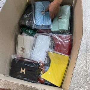 Woman bags & purse pallets - Image 16