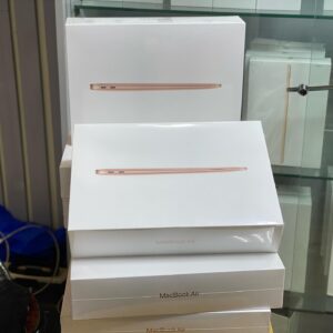 MacBook Air - Image 5